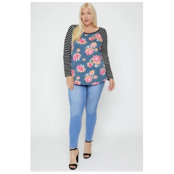 Plus Size Floral Top Featuring Raglan Style Striped Sleeves And A Round Neck 1XL - Picture 2 of 4